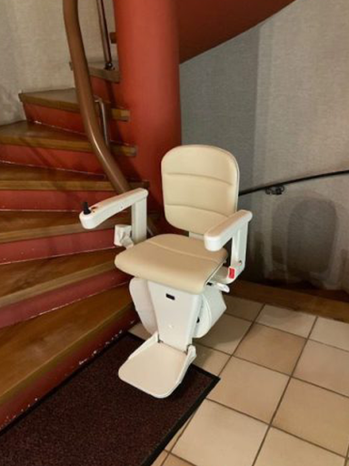 fauteuil monte escalier